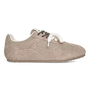 ������� ����� ������� Casual � �������� �� ������ BAAS H1121 25 �������